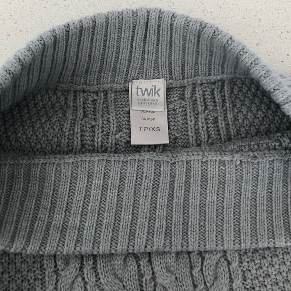 Grey Sweater Skirt from Simons - Picture 4 of 4